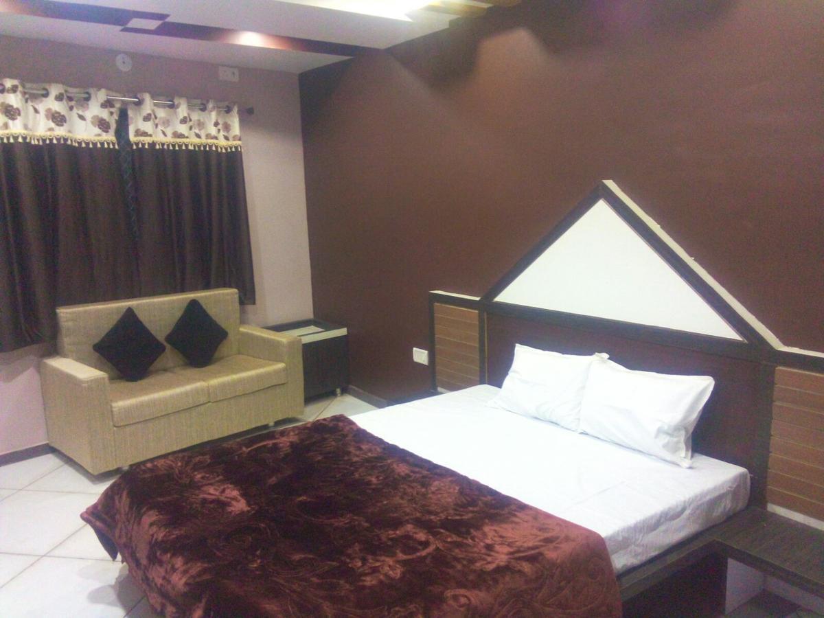 Hotel Palash Regency Bhagor Екстер'єр фото